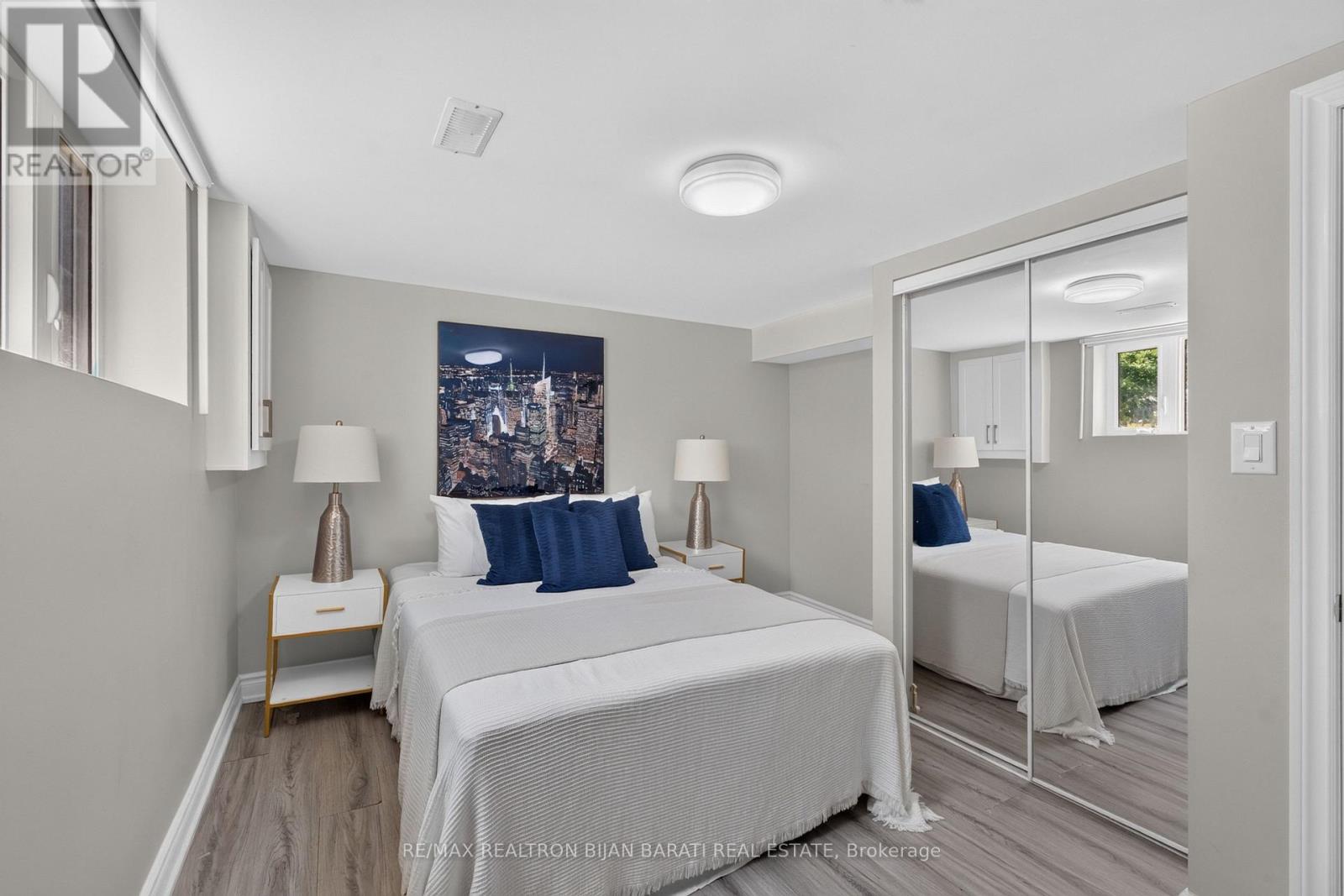 42 FRANKLIN AVENUE - 33
