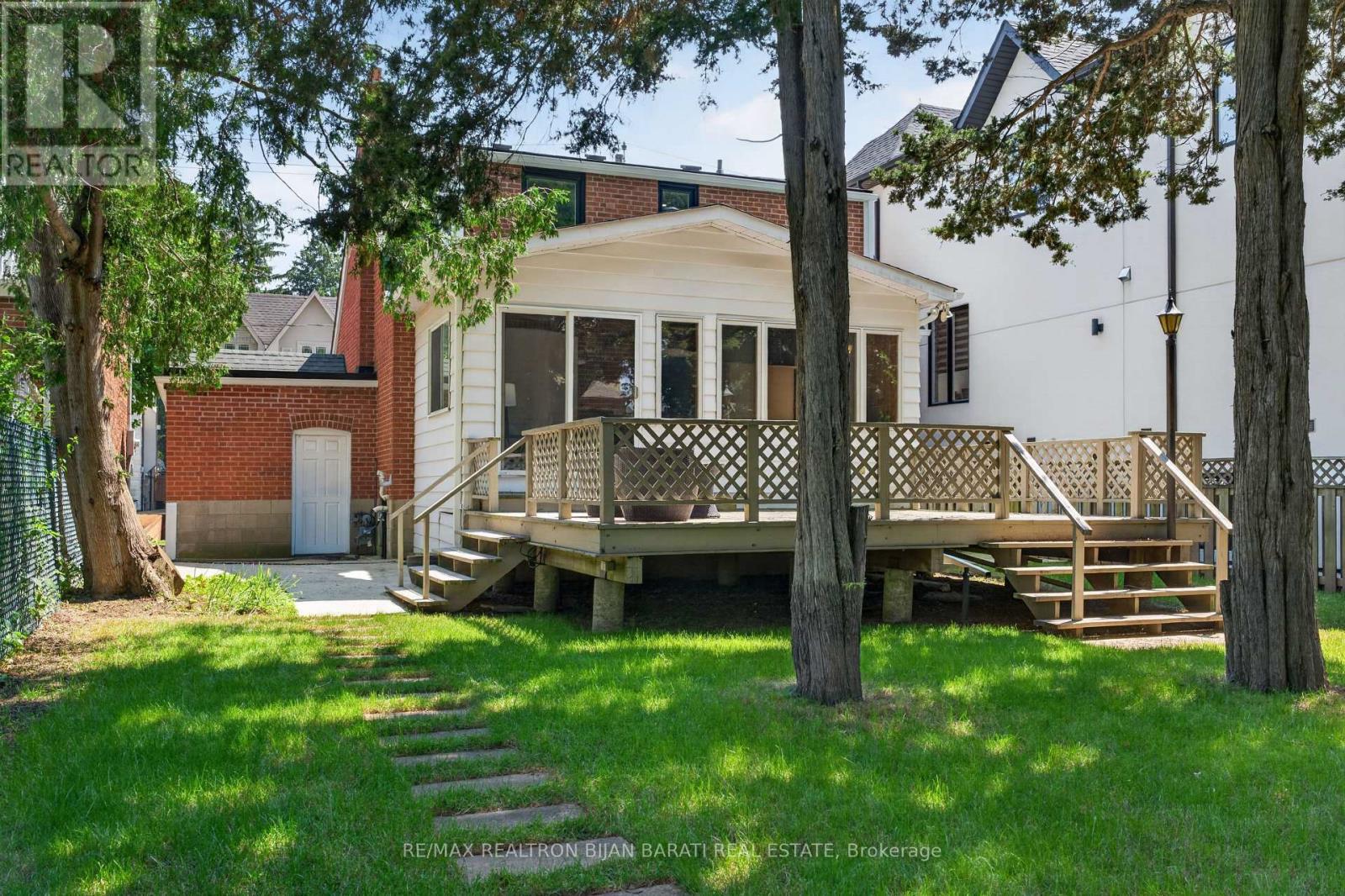 42 FRANKLIN AVENUE - 41