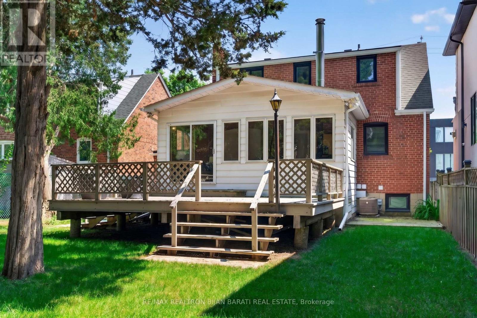 42 FRANKLIN AVENUE - 42