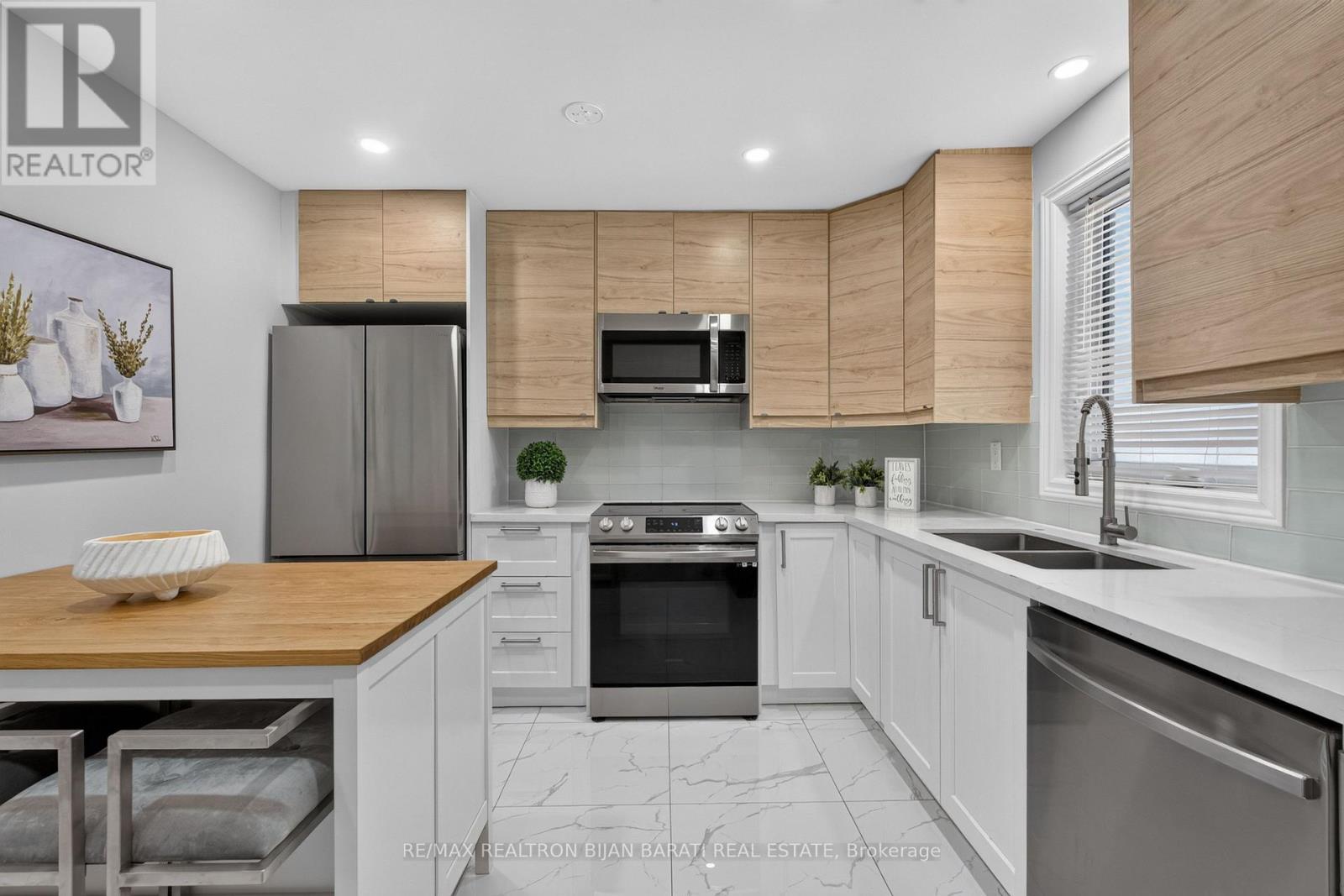 42 FRANKLIN AVENUE - 9