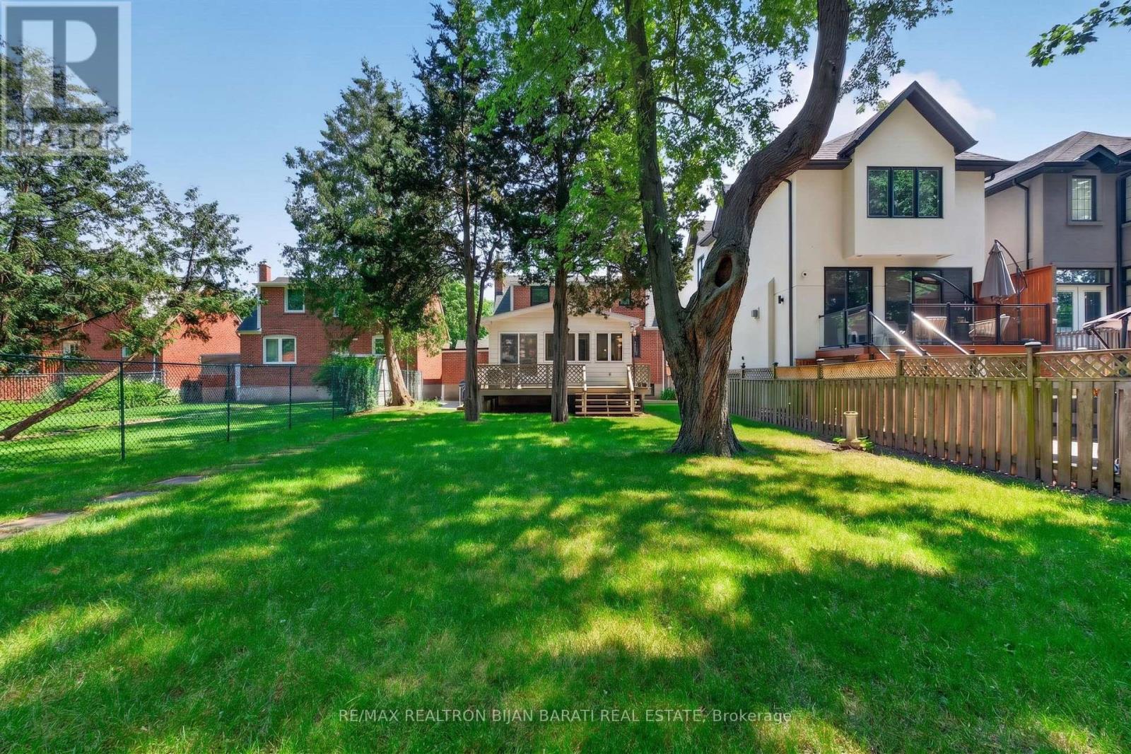 42 FRANKLIN AVENUE - 40