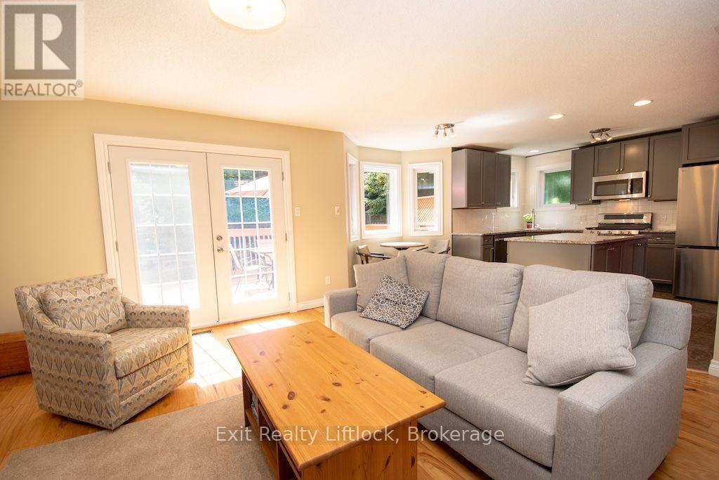 3133 FRANCES STEWART ROAD - 18