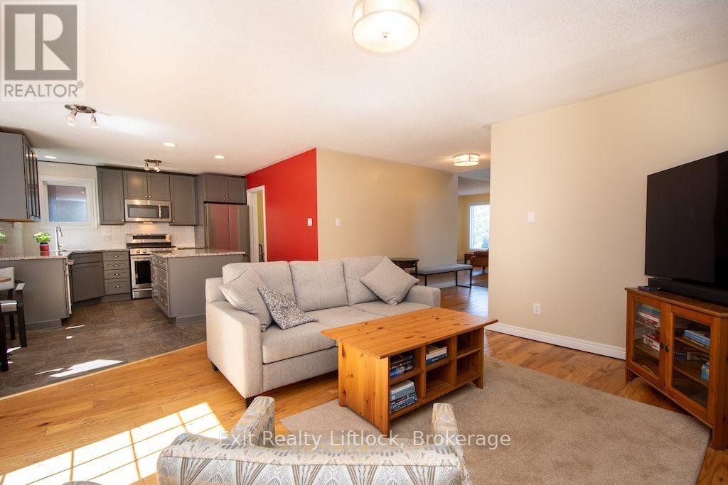 3133 FRANCES STEWART ROAD - 19