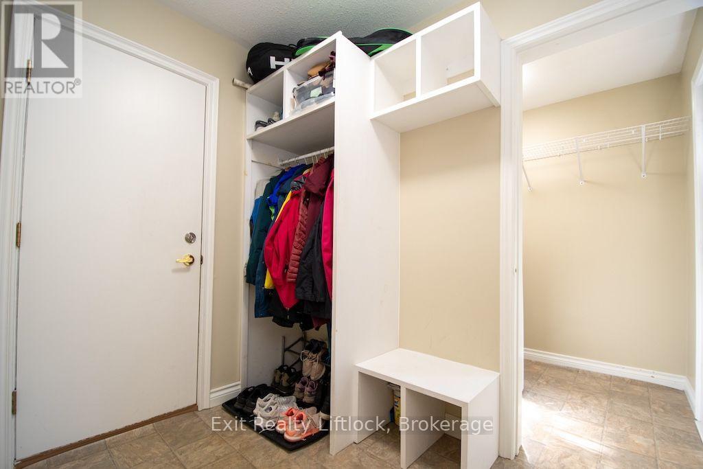 3133 FRANCES STEWART ROAD - 42