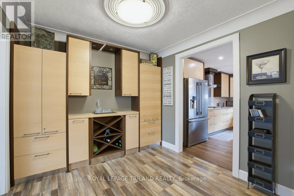 185 CENTENNIAL AVENUE - 10