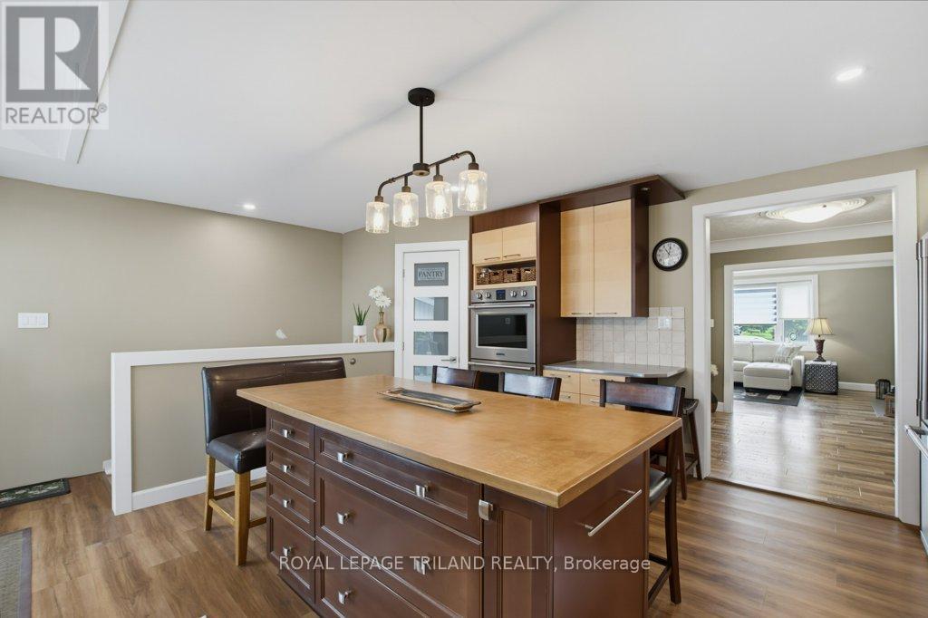 185 CENTENNIAL AVENUE - 17