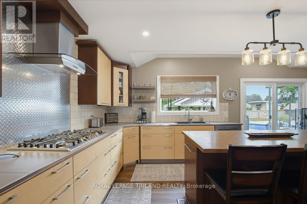 185 CENTENNIAL AVENUE - 21