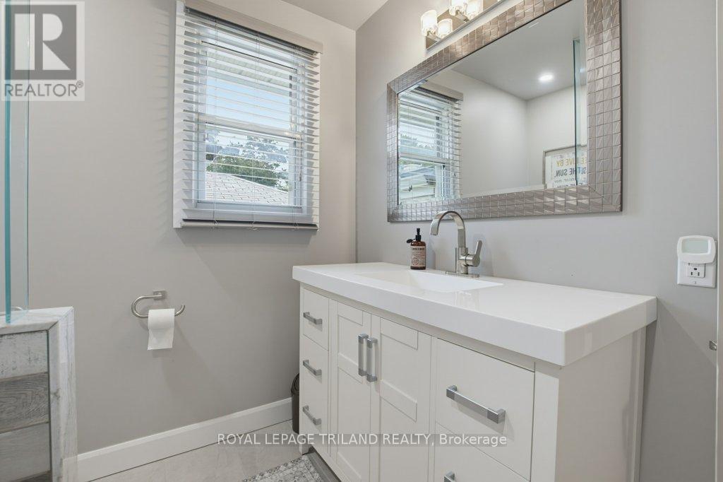 185 CENTENNIAL AVENUE - 29