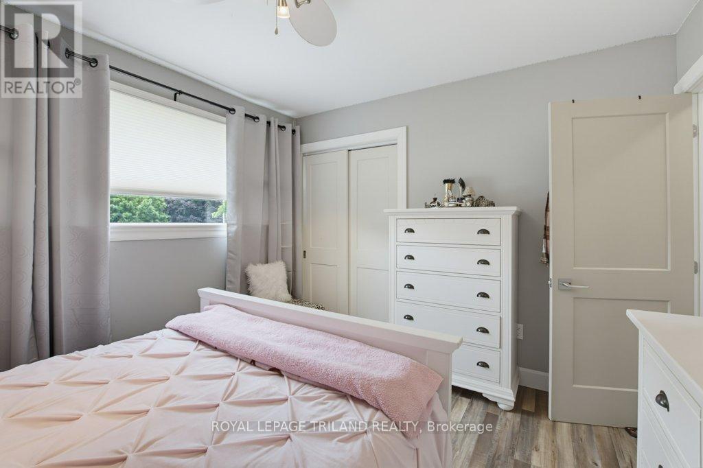 185 CENTENNIAL AVENUE - 31