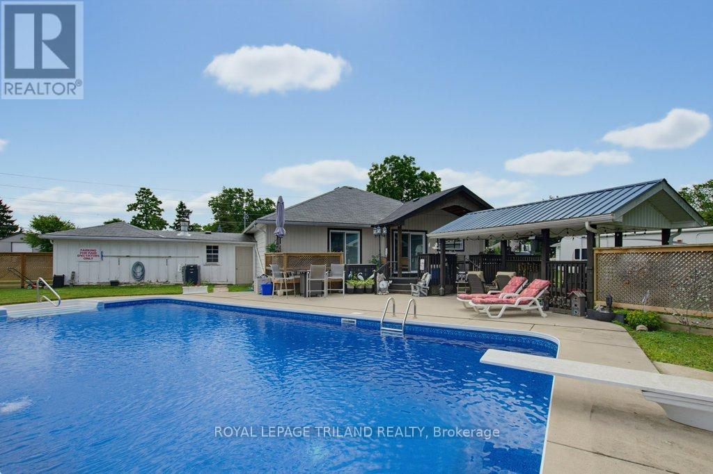 185 CENTENNIAL AVENUE - 44