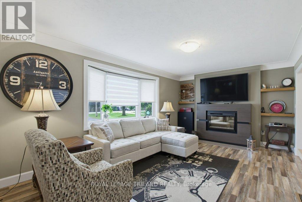 185 CENTENNIAL AVENUE - 7
