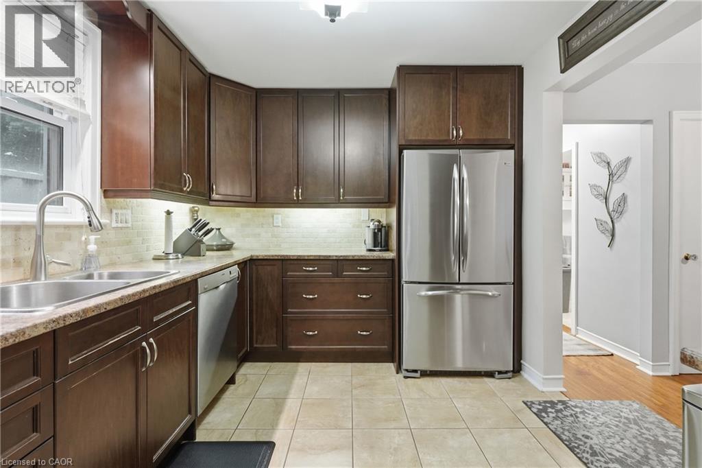 13 EAST 41ST Street - 16