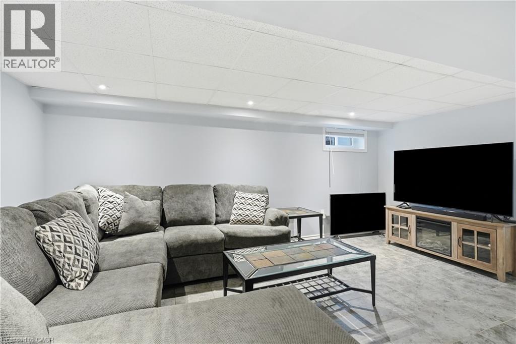 13 EAST 41ST Street - 33