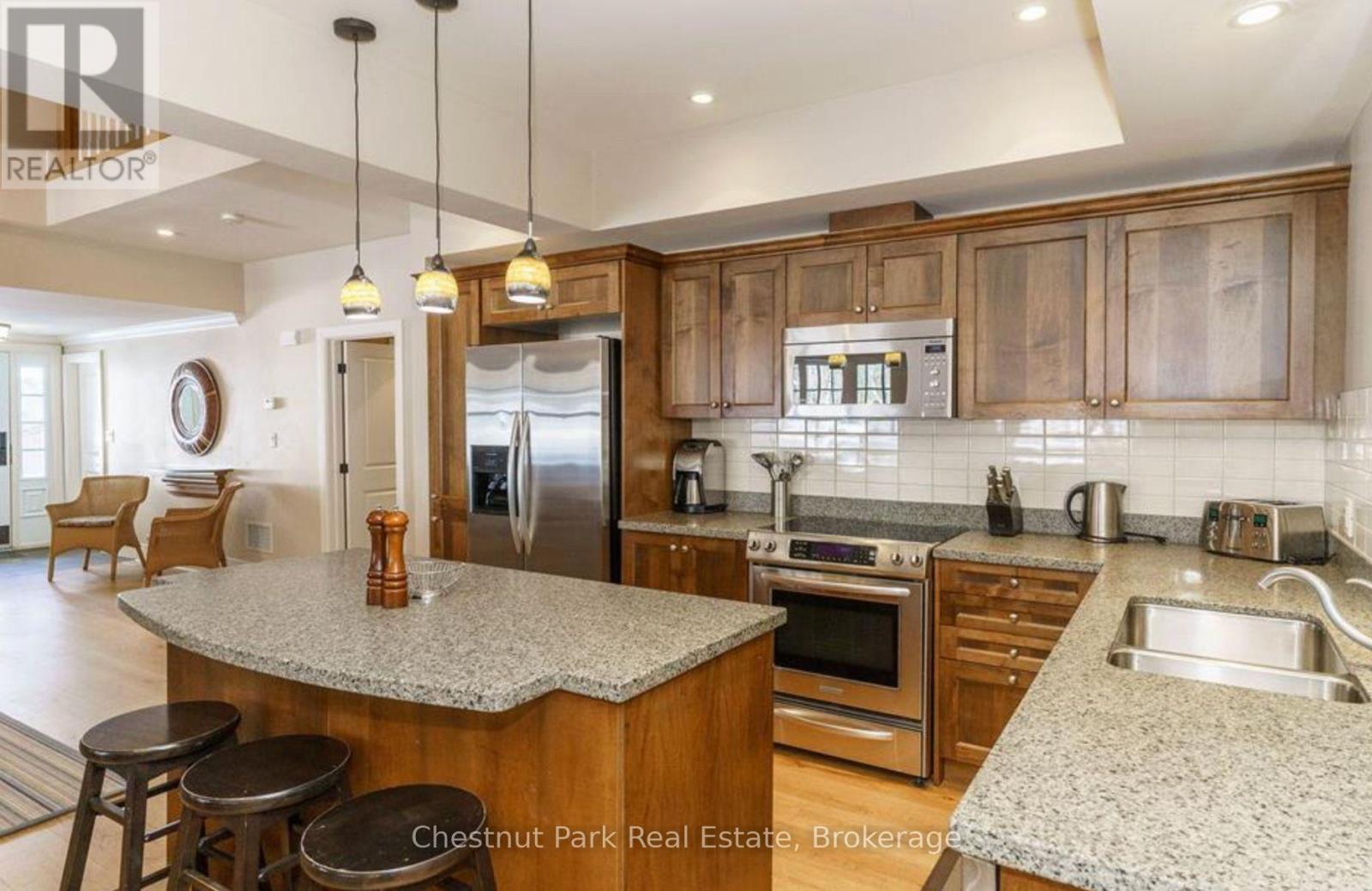 601 GLEN ABBEY WAY S - 25