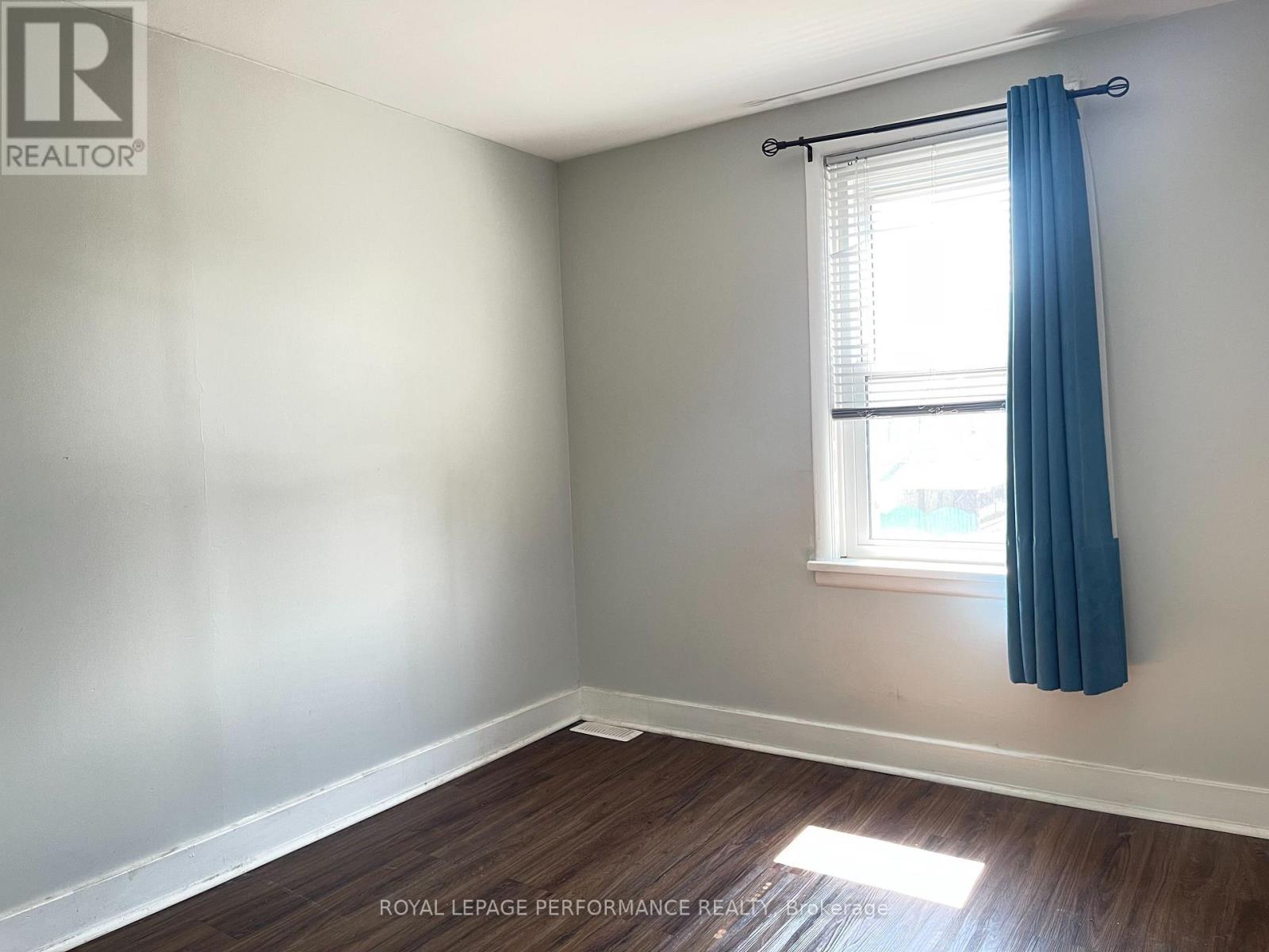 205 GUY STREET - 11