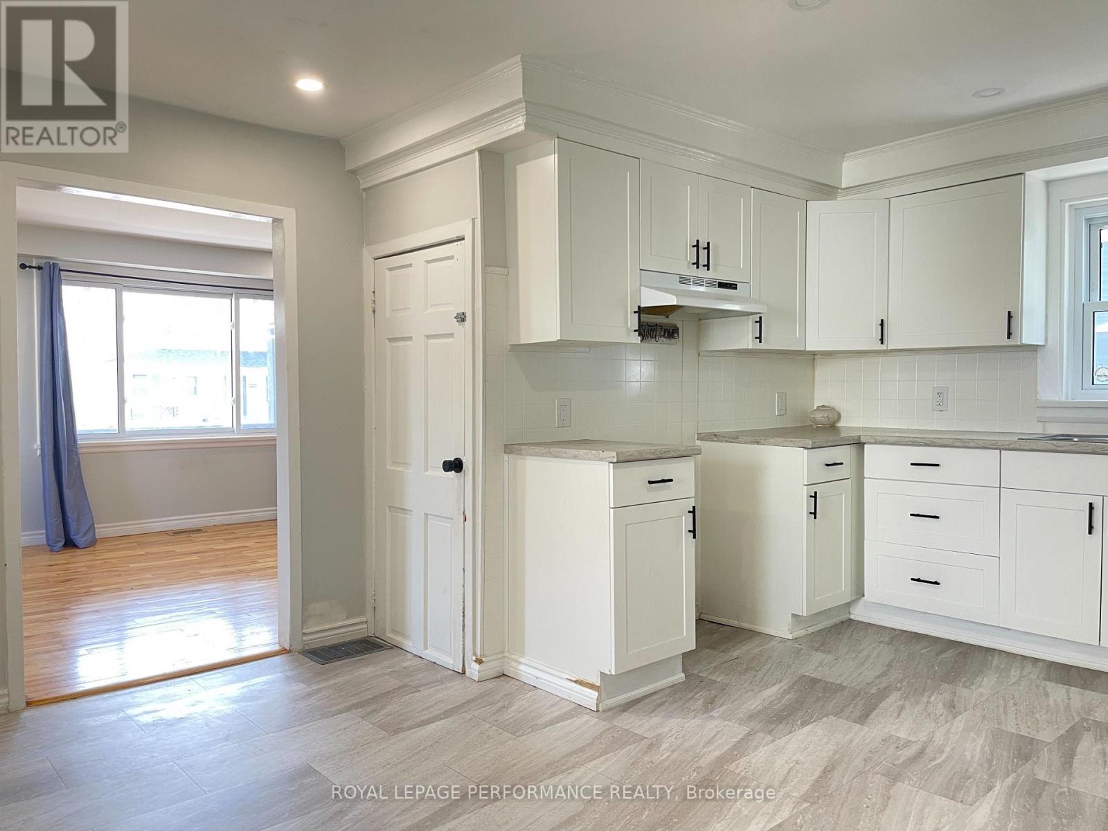 205 GUY STREET - 6