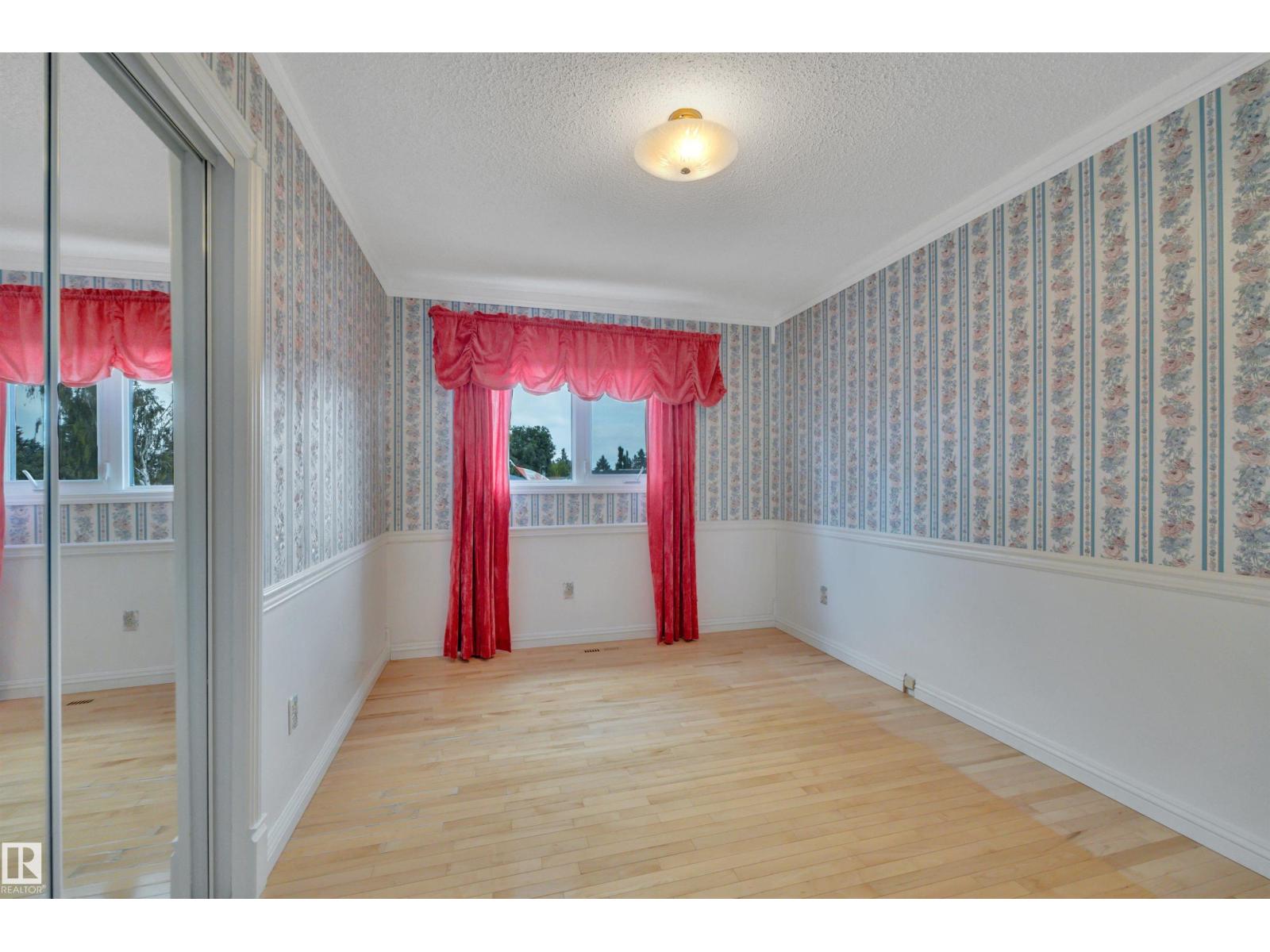 7604 149 AV NW - 37