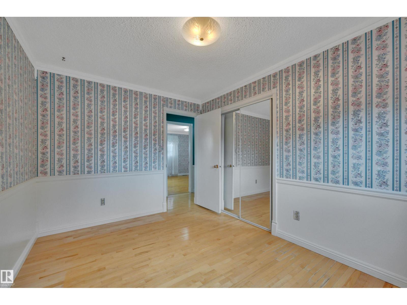7604 149 AV NW - 38