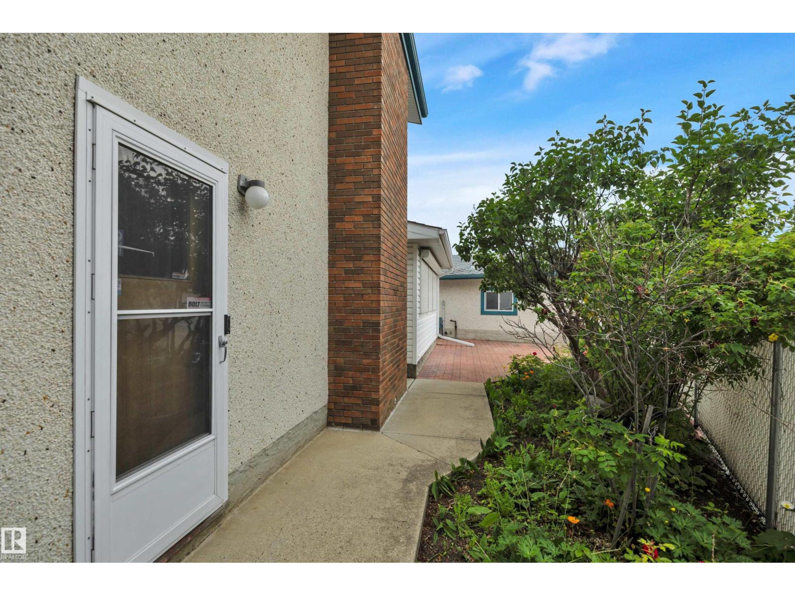 7604 149 AV NW - 46