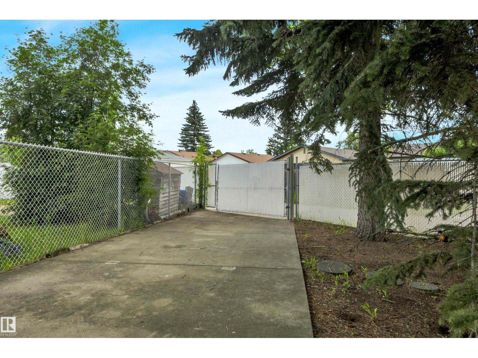 7604 149 AV NW - 52
