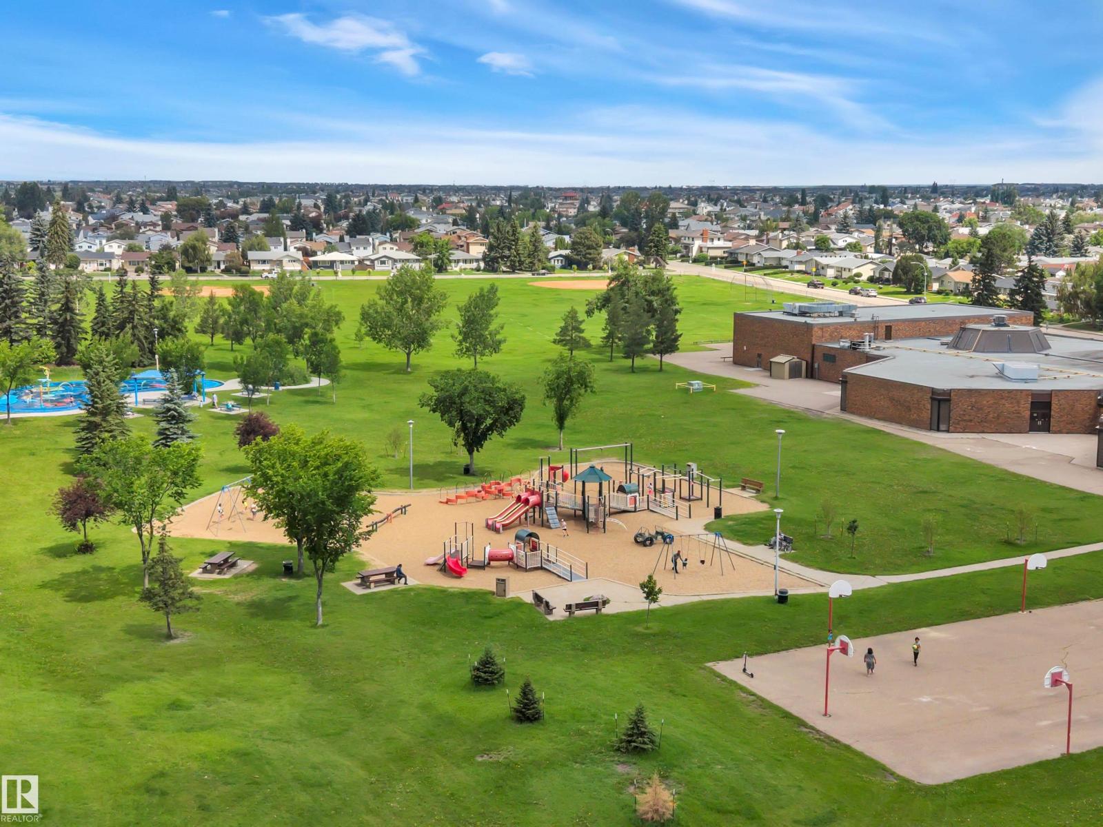 7604 149 AV NW - 65