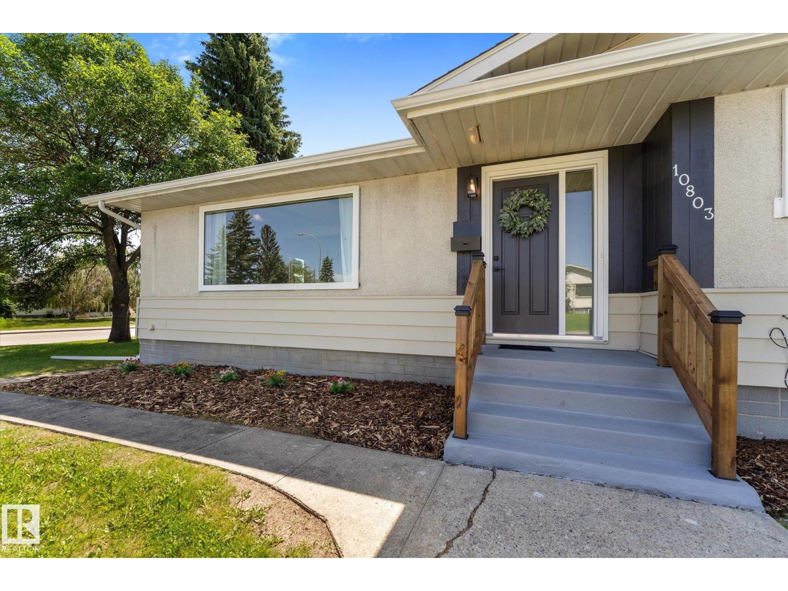 10803 136 AV NW - 3