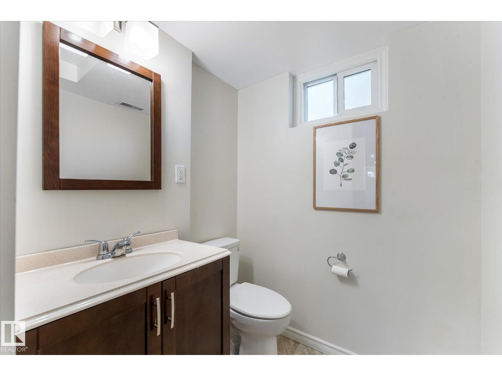 10803 136 AV NW - 34