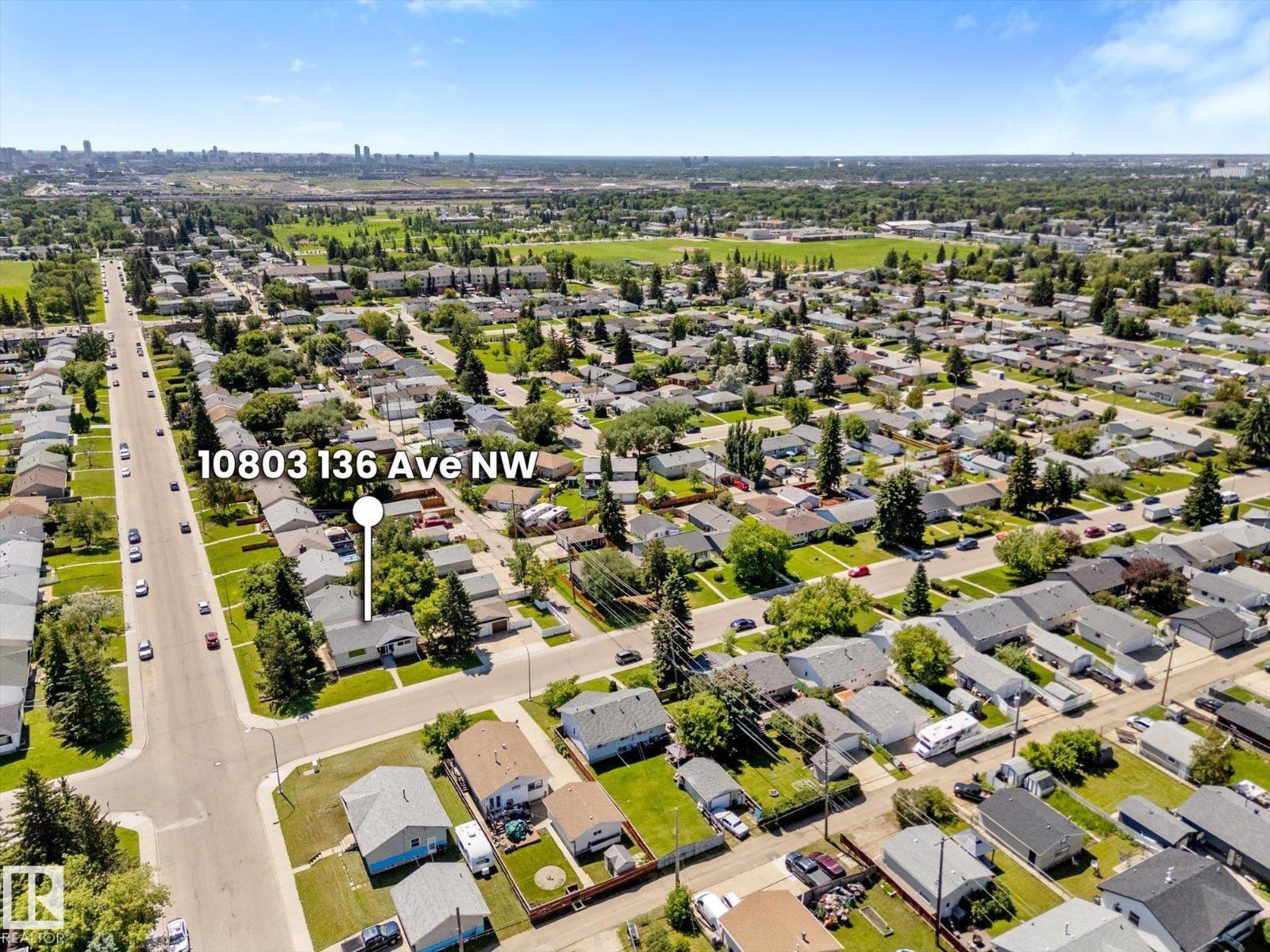 10803 136 AV NW - 48