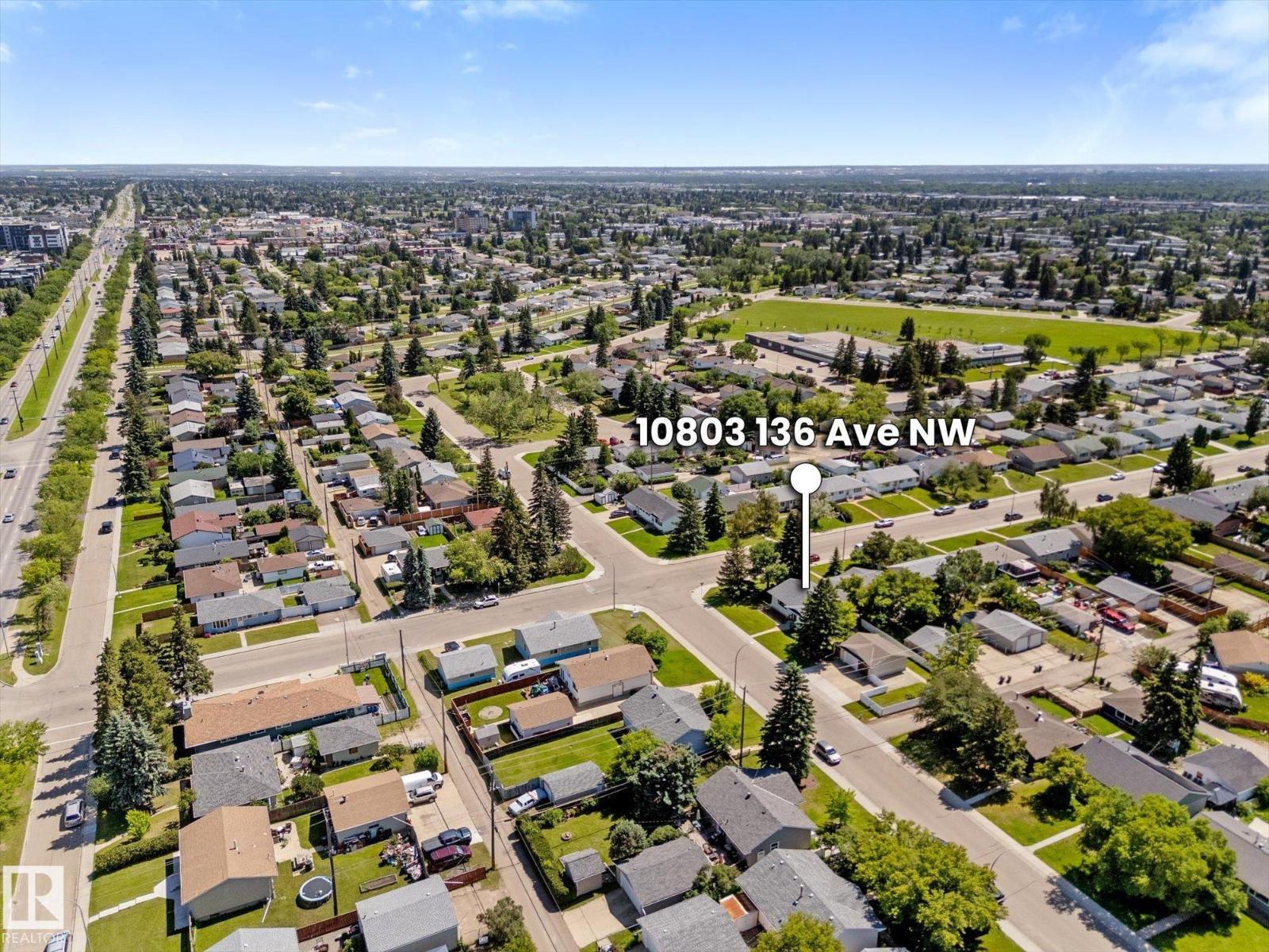 10803 136 AV NW - 49