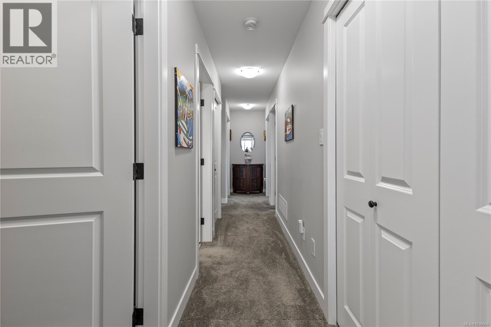 492 Park Forest Dr - 32