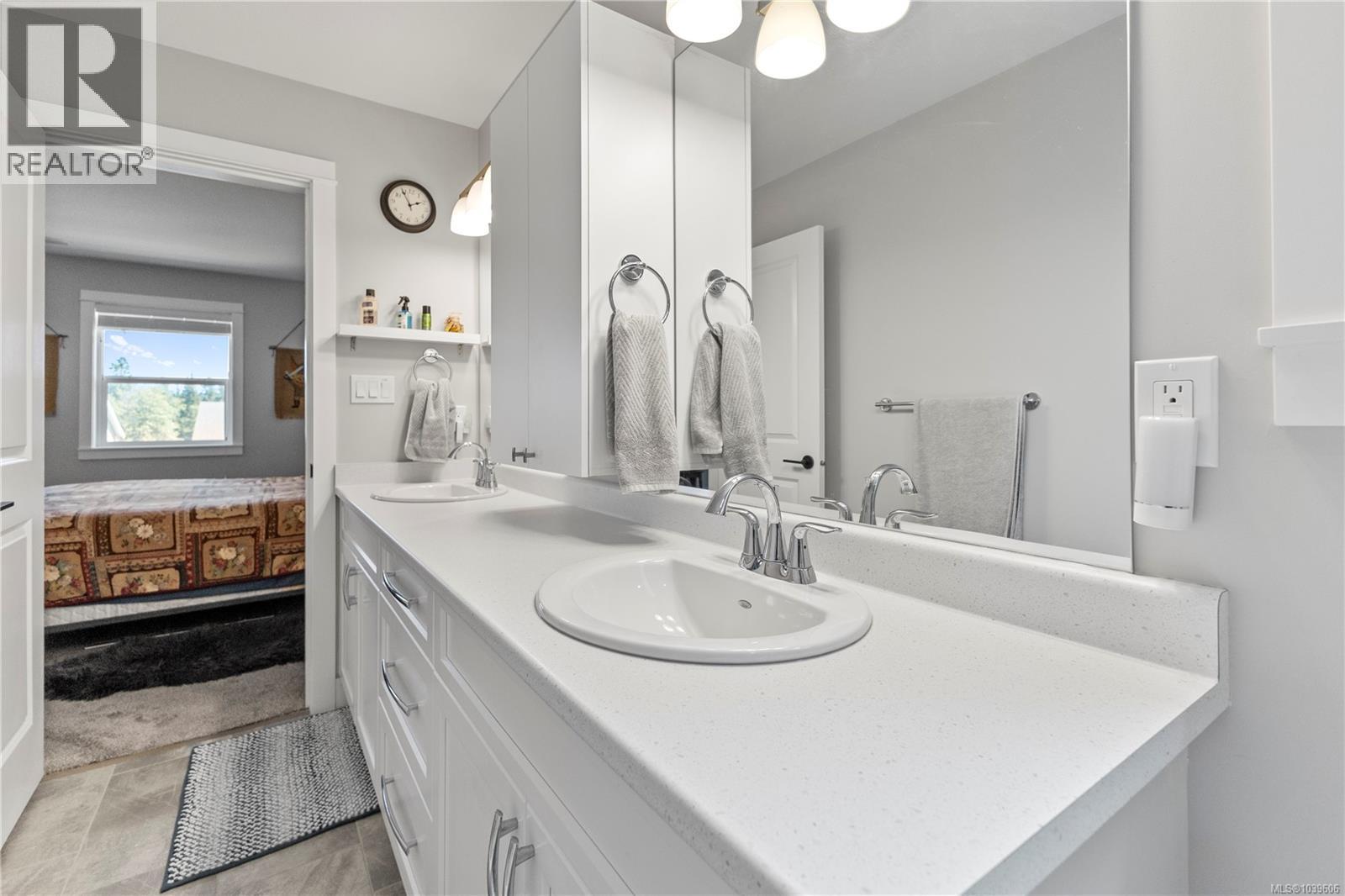 492 Park Forest Dr - 34