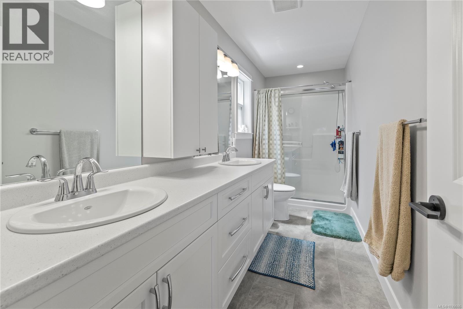 492 Park Forest Dr - 33