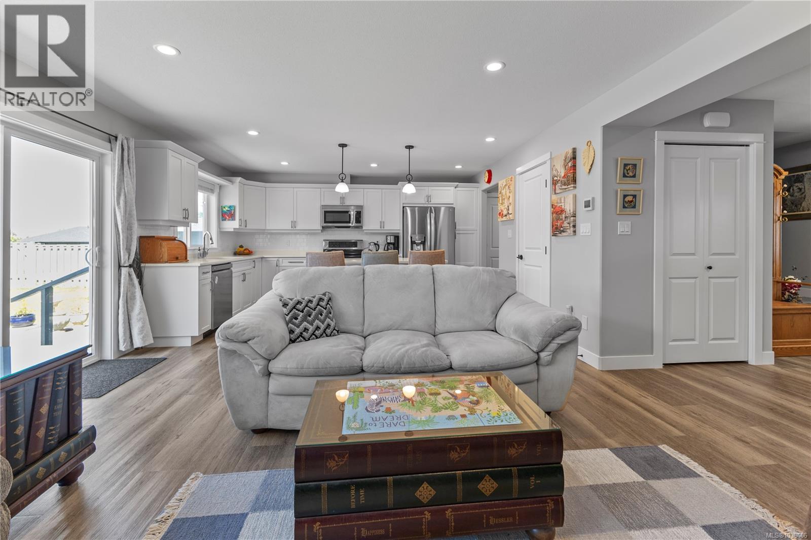 492 Park Forest Dr - 18