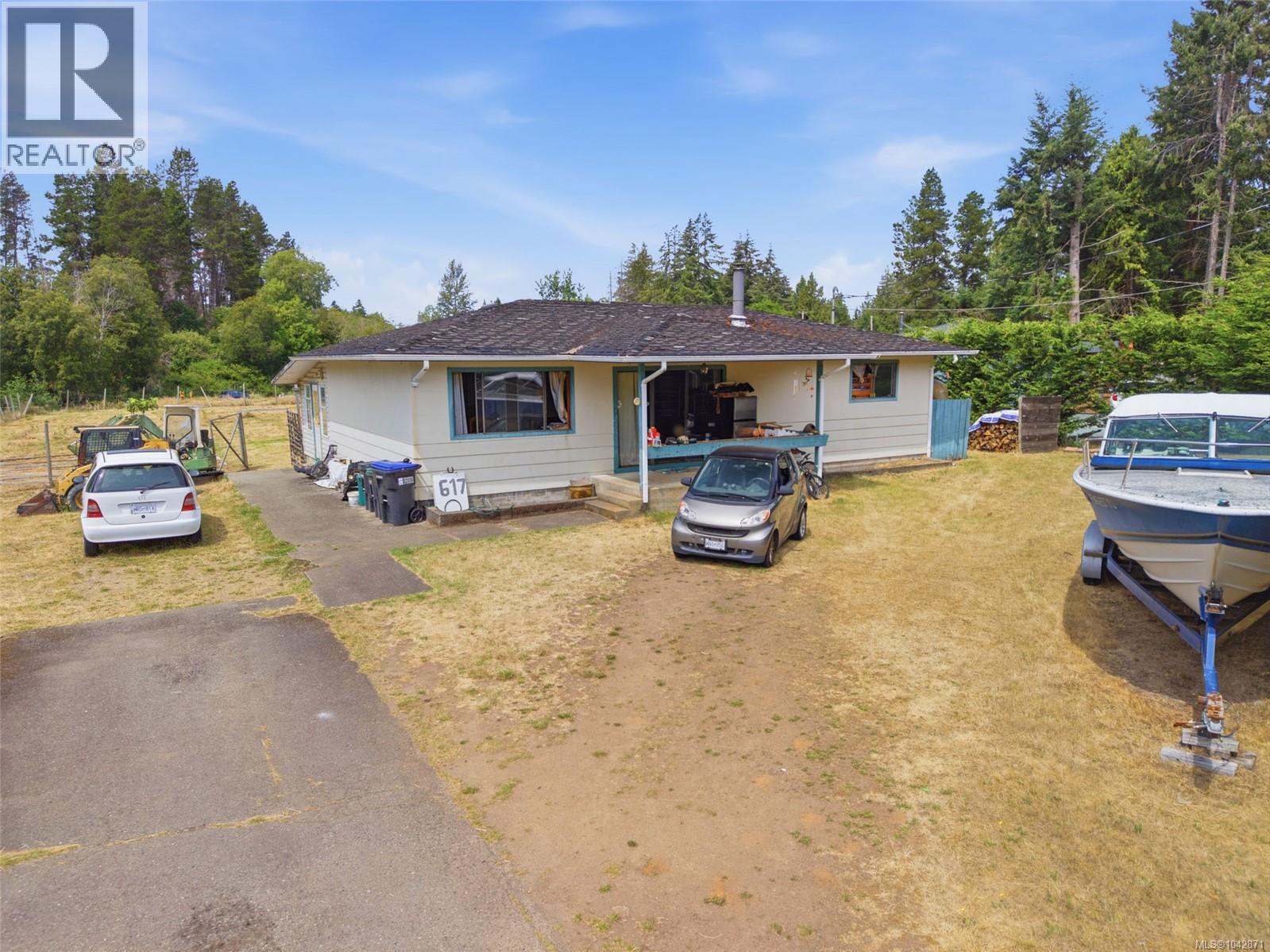 617 Temple St - 7