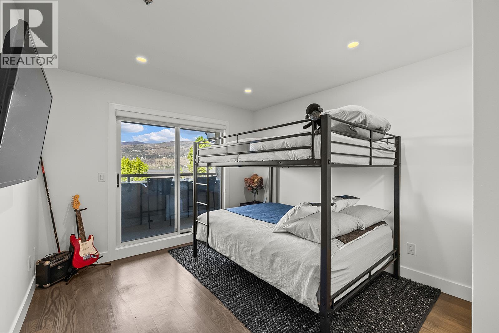 #123 1156 Sunset Drive - 44