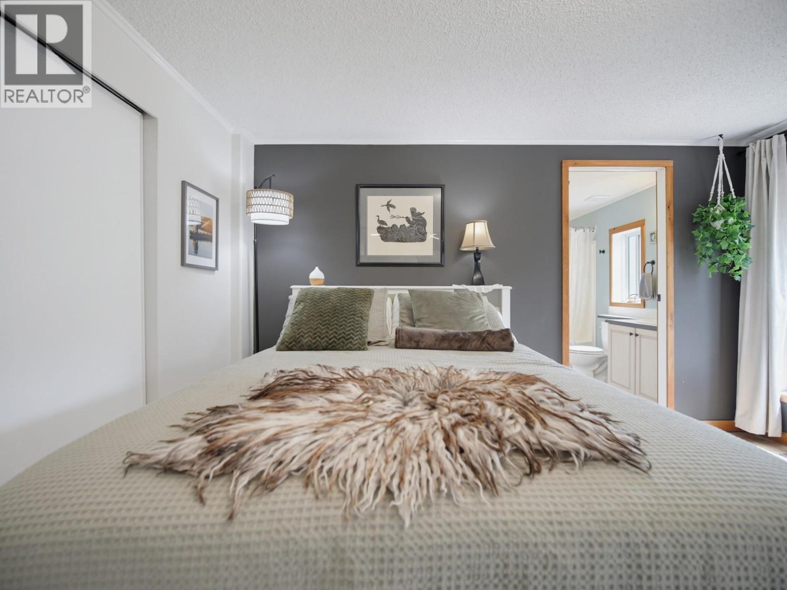 3760 PINERIDGE Drive - 18