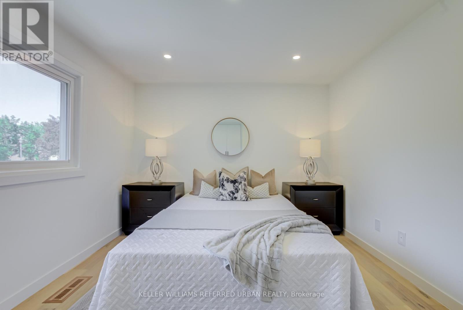 7 COSSAR DRIVE - 24