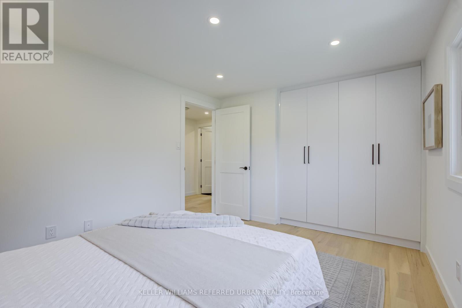 7 COSSAR DRIVE - 25