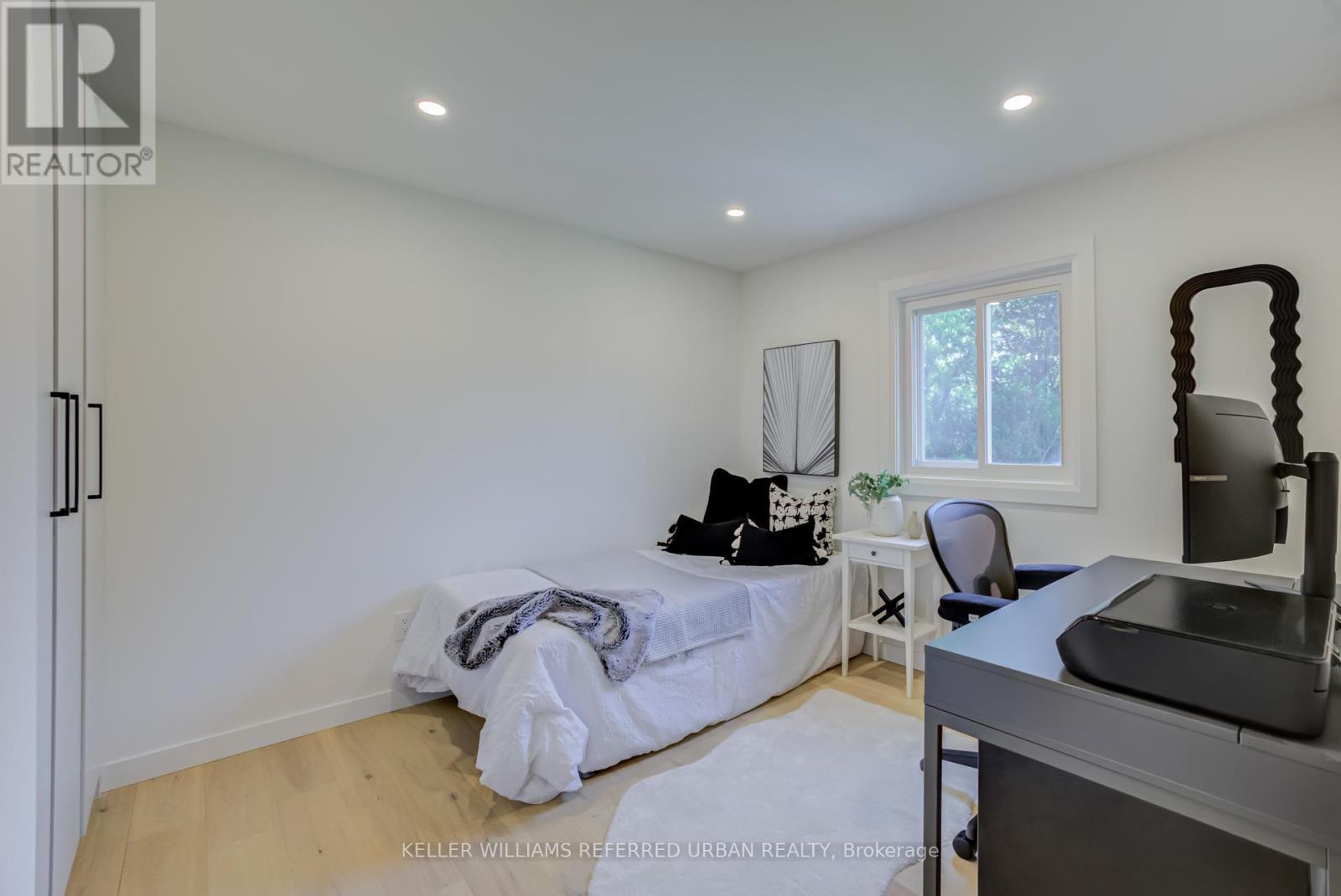 7 COSSAR DRIVE - 26