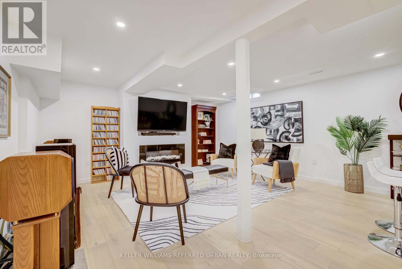 7 COSSAR DRIVE - 31