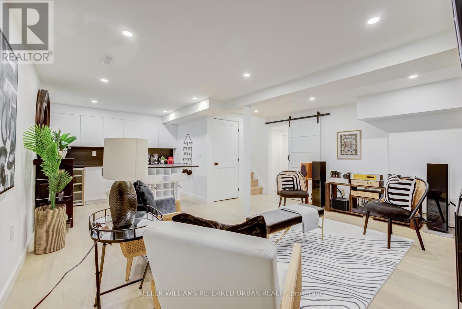 7 COSSAR DRIVE - 34