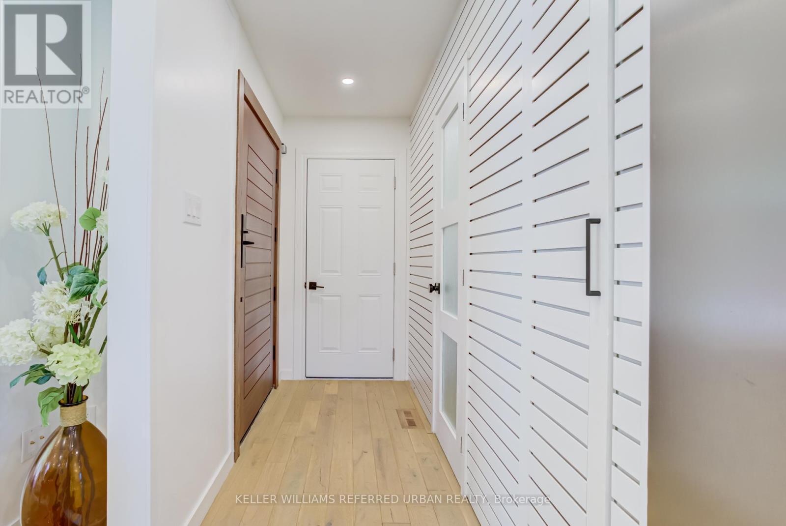 7 COSSAR DRIVE - 4