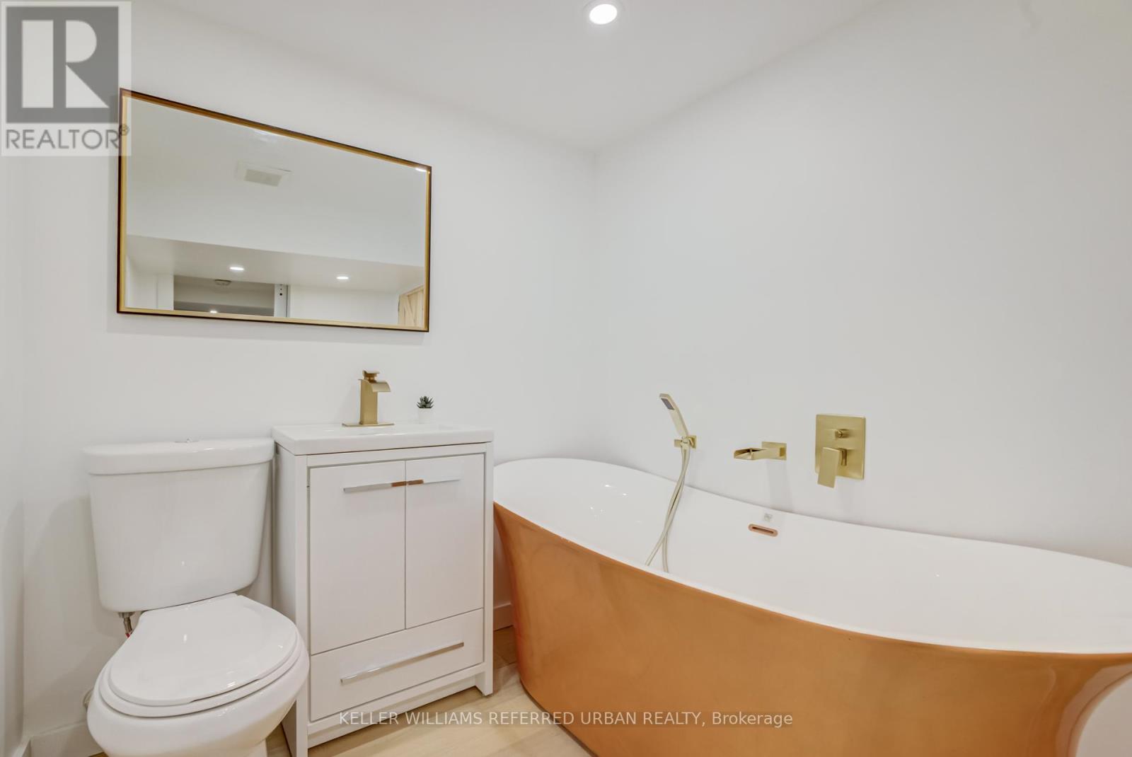 7 COSSAR DRIVE - 45