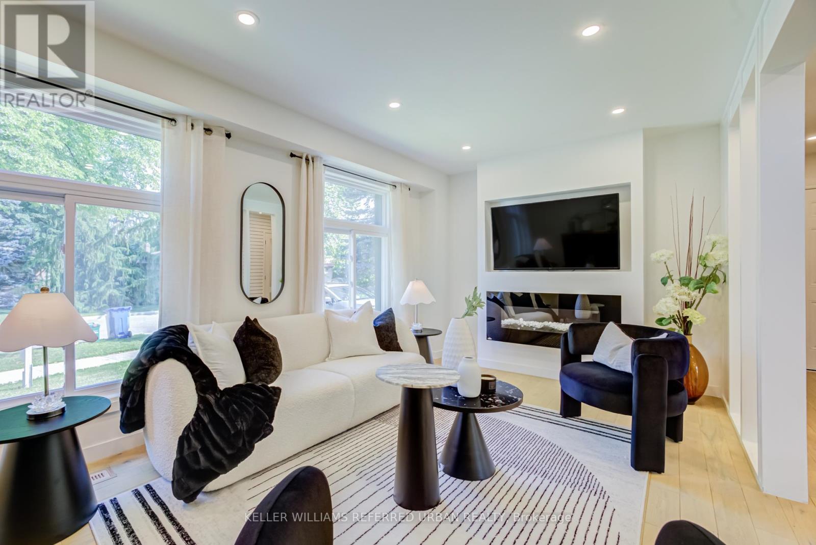 7 COSSAR DRIVE - 8