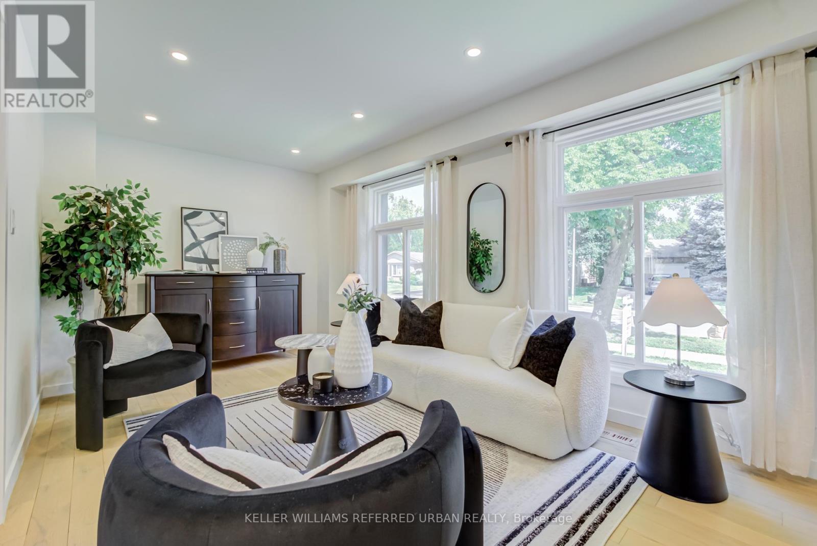 7 COSSAR DRIVE - 9
