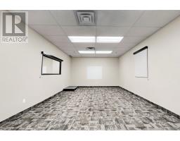 13 - 6991 Millcreek Drive, Mississauga, ON L5N6B9 Photo 7