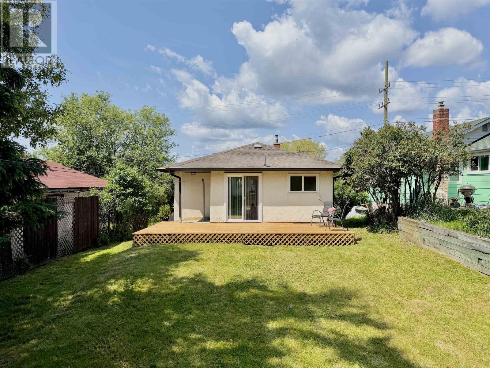 197 Scramble Ave - 27