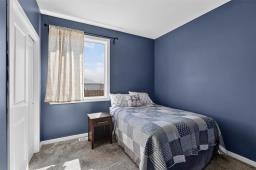 Laundry room - 49 Parkhill Crescent, Steinbach, MB R5G0Z3 Photo 14