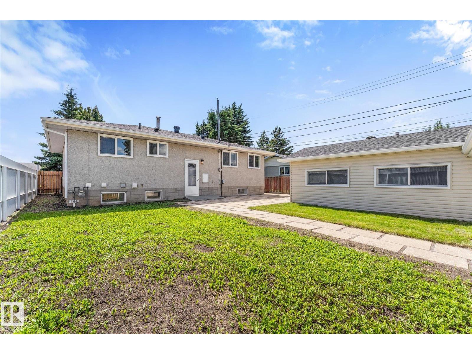 11212 136 AV NW - 39