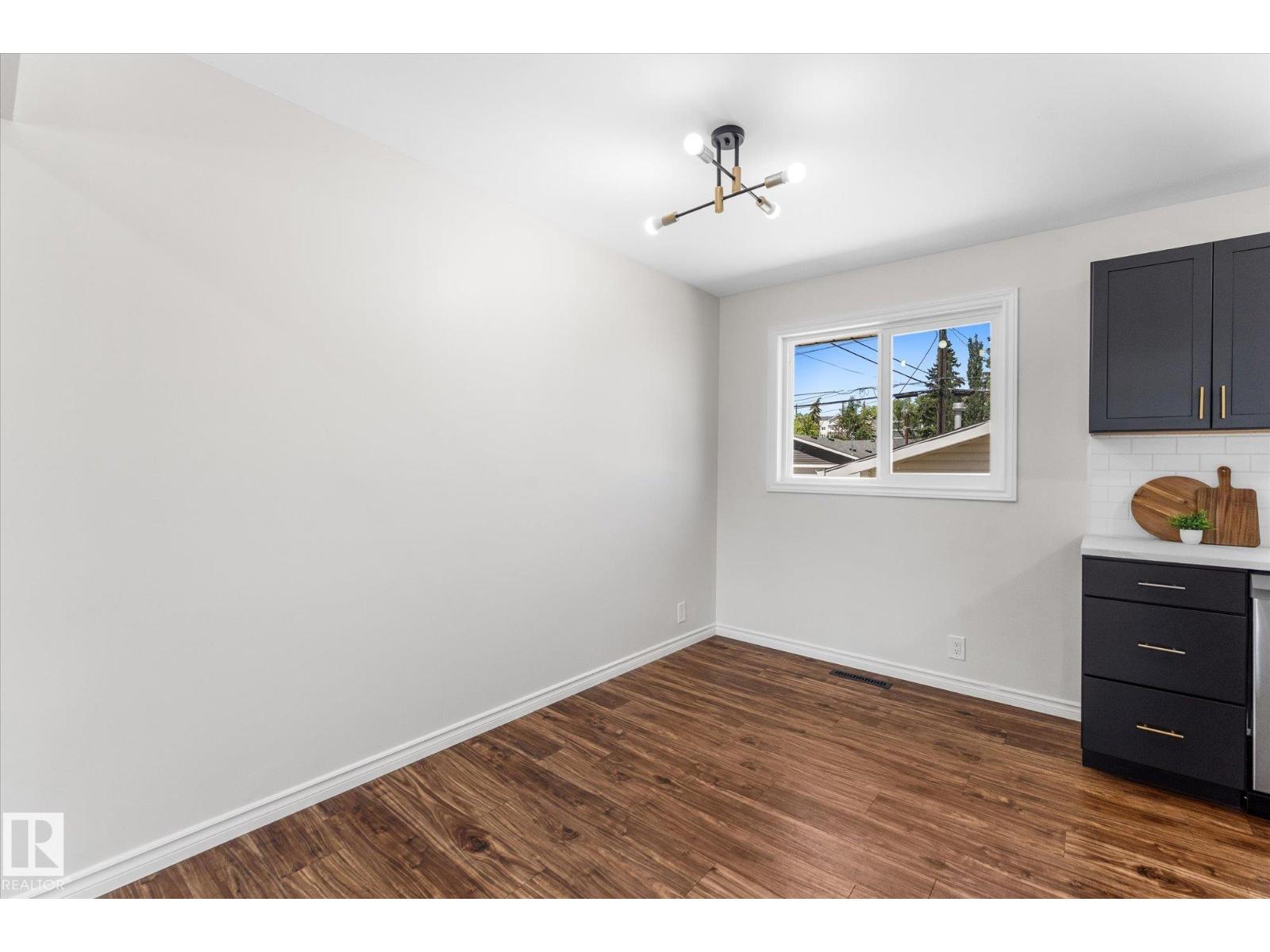 11212 136 AV NW - 7
